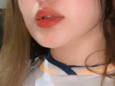 stripchat SunhariGirl