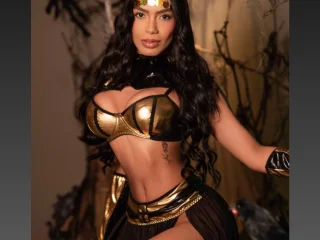 AliceRogerss Average Tits webcam from Colombia