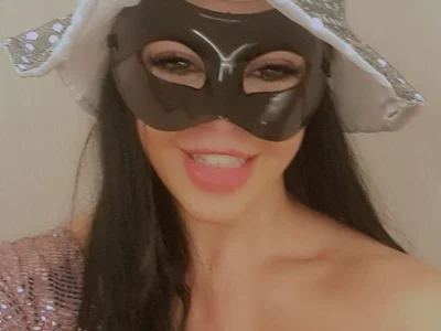 Aleen8067 webcam livesex profile in lebanon cams