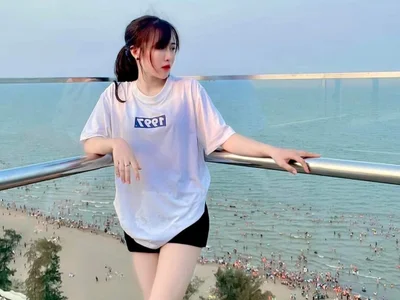 Lann_funny webcam livesex profile in langportuguese cams