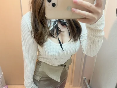 zzoo777 Brown Eyes webcam from Japan
